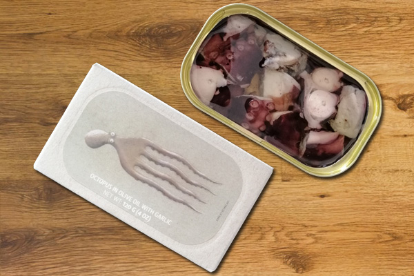 Oktopus in Olivenöl mit Knoblauch